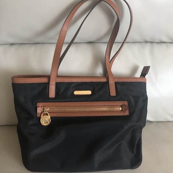 Michael Kors Bag - Picture 1 of 5